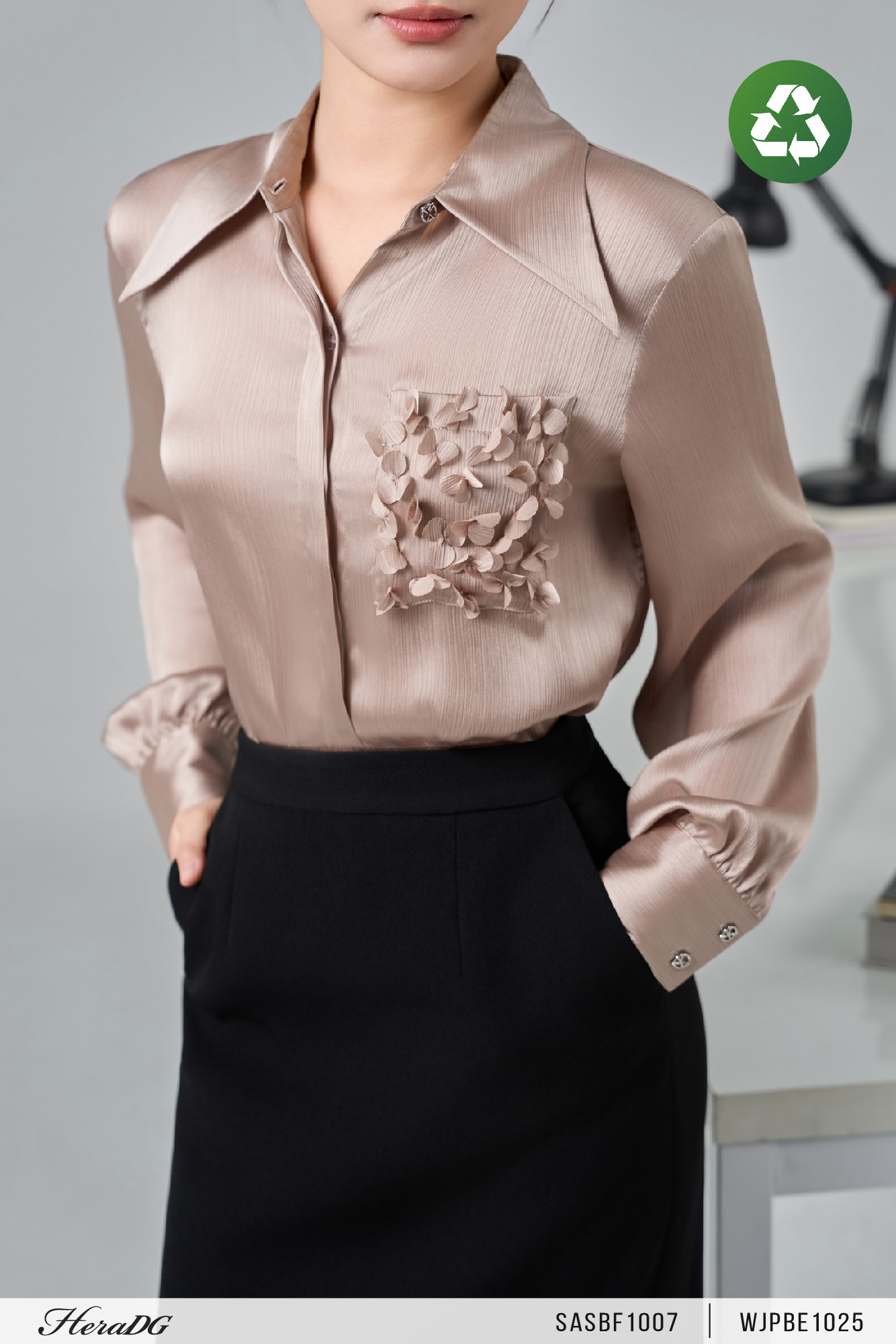 Ảnh của Áo sơ mi cổ đức, túi đính hoa